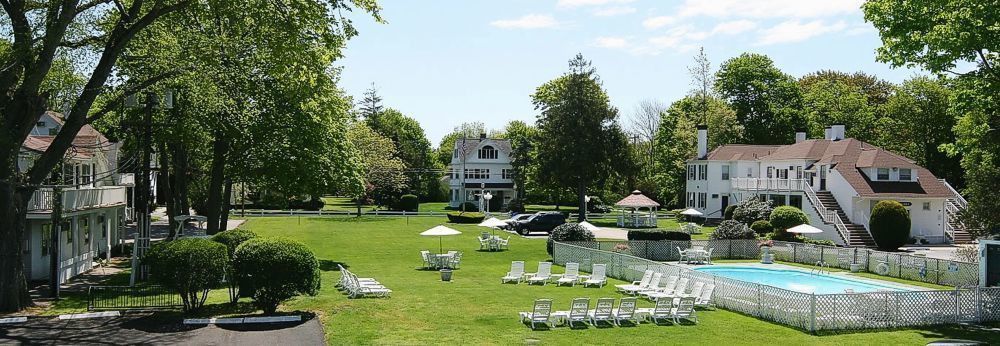Shoreway Acres Inn Фолмут Экстерьер фото